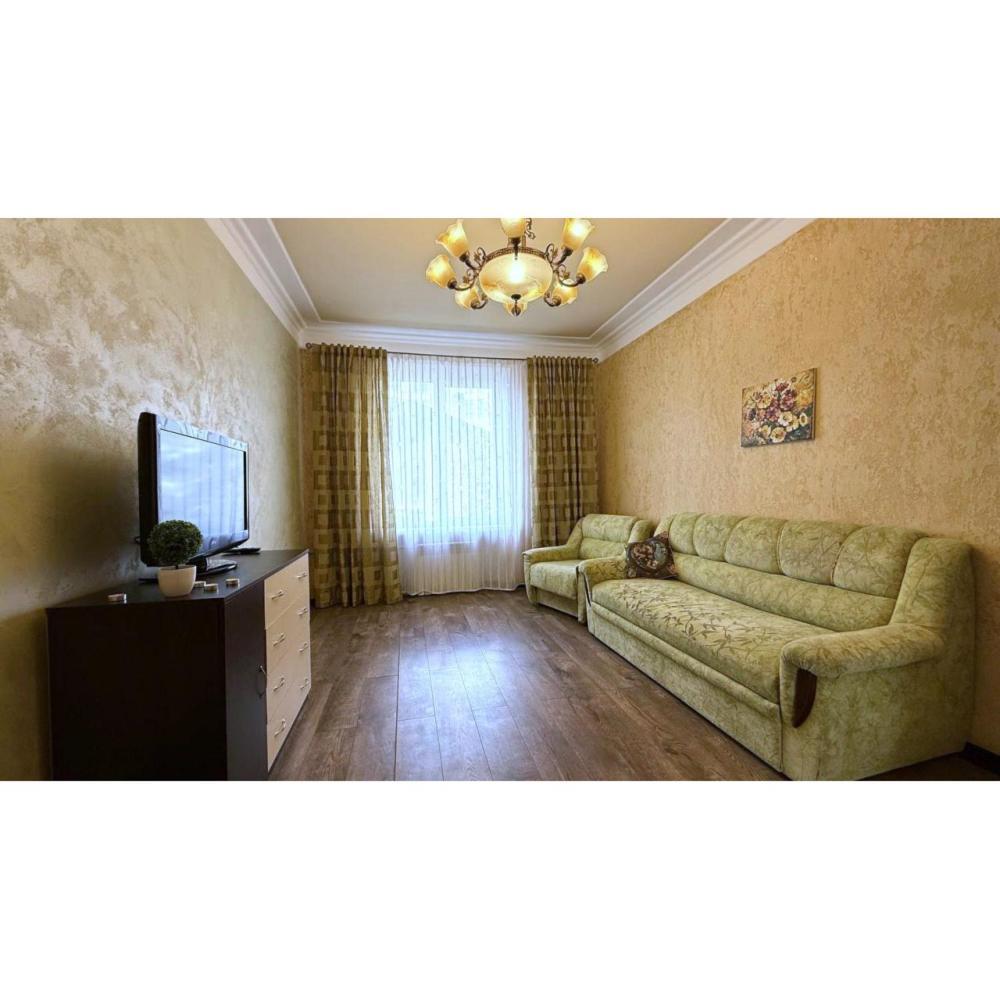 Apartments On Skovoroda Street Kharkiv Exterior photo