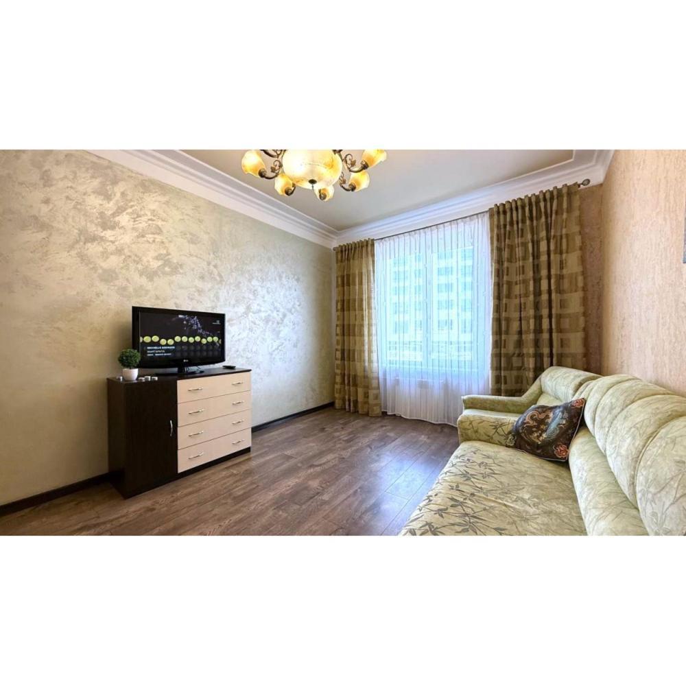 Apartments On Skovoroda Street Kharkiv Exterior photo